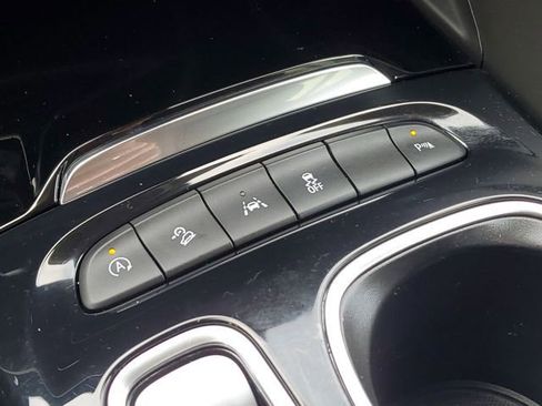 Certified 2023 Buick Envision Preferred AWD/4WD image 23
