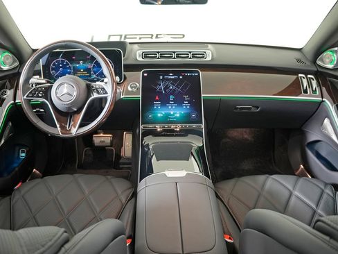 Used 2025 Mercedes-Benz Maybach S 680 4MATIC image 14