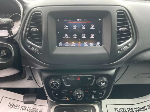 Used 2018 Jeep Compass Latitude w/ Popular Equipment Group AWD/4WD image 20