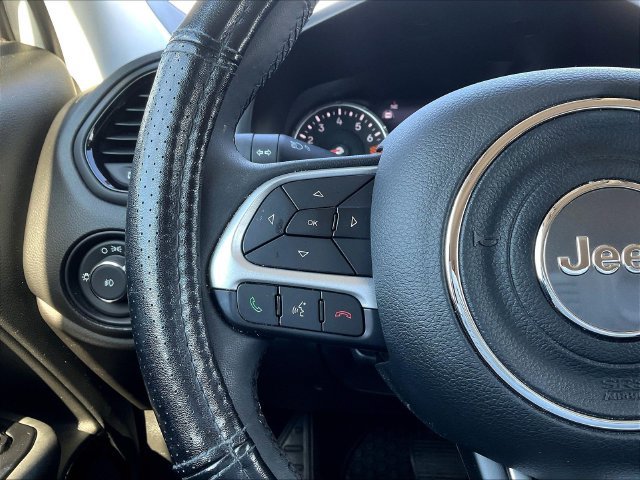 Used 2023 Jeep Renegade Altitude AWD/4WD image 12