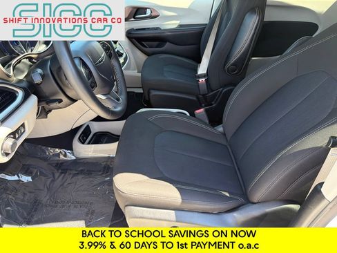 Used 2023 Chrysler Voyager LX FWD image 14