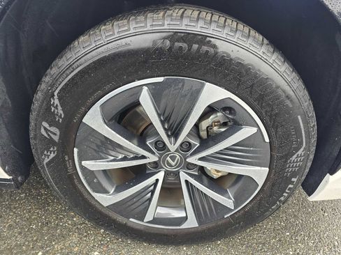 Certified 2025 Lexus RZ 300e image 9