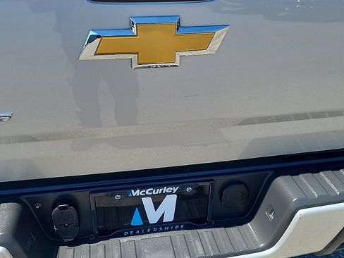 Used 2017 Chevrolet Colorado Z71 AWD/4WD image 29
