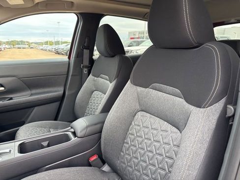 New 2026 Nissan Kicks SV w/ SV Premium Package image 9