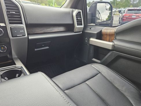 Used 2019 Ford F150 Lariat AWD/4WD image 11