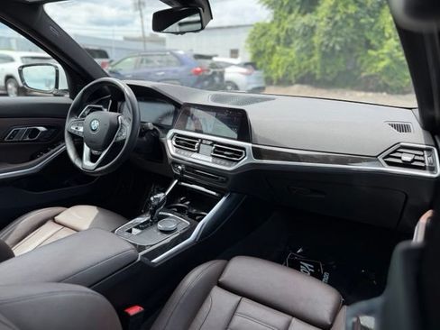 Used 2019 BMW 330i xDrive Sedan w/ Convenience Package AWD/4WD image 19