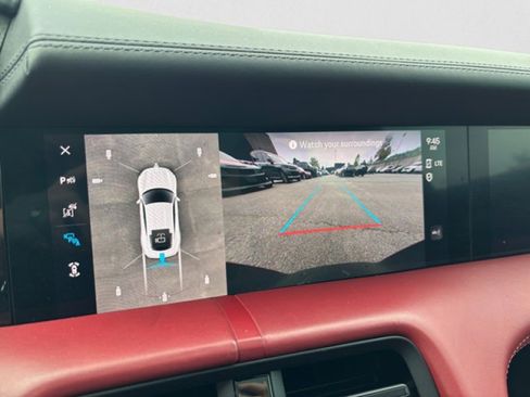 Used 2022 Porsche Taycan image 17