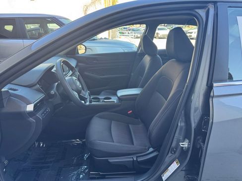 Used 2023 Nissan Altima 2.5 S image 25