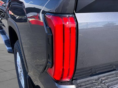 New 2026 Toyota Tundra SR5 w/ SR5 Convenience Package RWD image 14