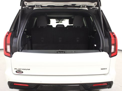 Used 2025 Ford Expedition Max Platinum w/ Stealth Performance Package AWD/4WD image 14