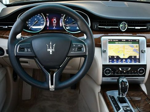 Used 2015 Maserati Quattroporte S Q4 image 42