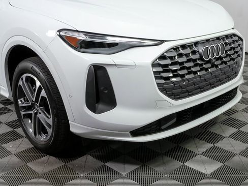 Used 2025 Audi Q5 Premium Plus w/ Premium Plus image 38