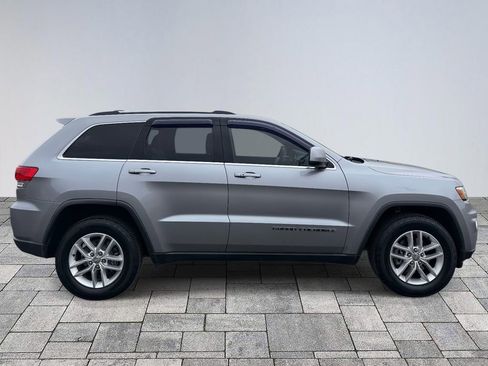 Used 2017 Jeep Grand Cherokee Laredo w/ Quick Order Package 2BE image 8
