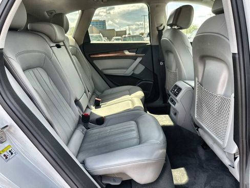 Used 2023 Audi Q5 2.0T Premium Plus w/ Premium Plus Package AWD/4WD image 19