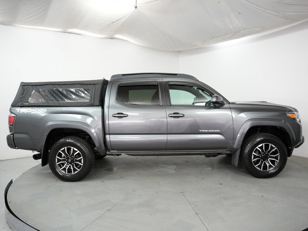 Used 2021 Toyota Tacoma TRD Sport w/ Technology Package AWD/4WD image 5
