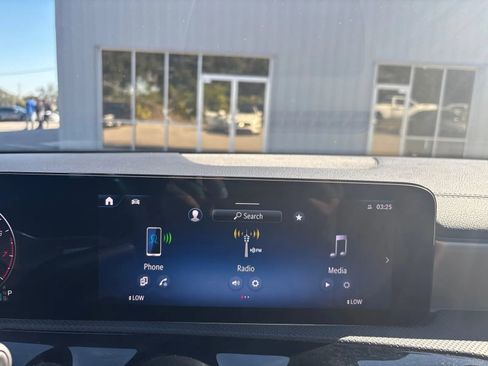 Used 2025 Mercedes-Benz CLA 250 4MATIC image 25