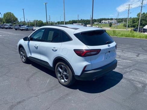 Used 2025 Ford Escape ST-Line FWD image 3