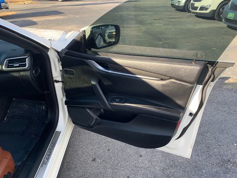 Used 2015 Maserati Ghibli S Q4 image 42