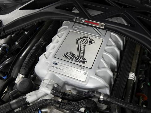 Used 2022 Ford Mustang Shelby GT500 w/ Carbon Fiber Track Pack image 51