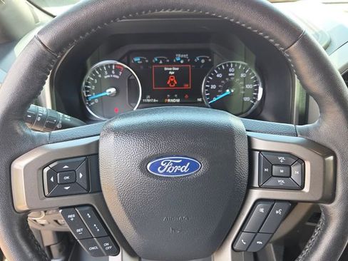 Used 2019 Ford Expedition XLT w/ Equipment Group 202A RWD image 75