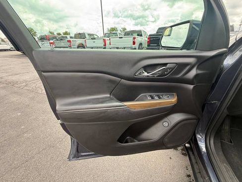Used 2018 GMC Acadia SLE AWD/4WD image 13