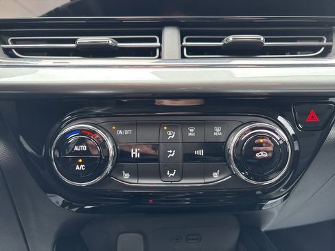 New 2026 Chevrolet Trax LT w/ Driver Confidence Package FWD image 17