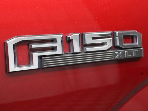 Used 2019 Ford F150 XLT w/ Equipment Group 302A Luxury AWD/4WD image 49