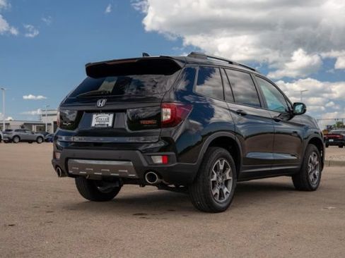 Used 2022 Honda Passport TrailSport image 7