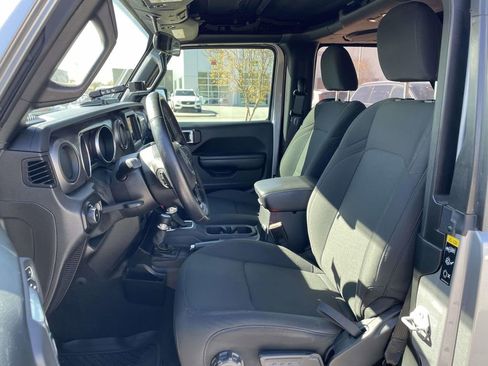 Used 2021 Jeep Wrangler Sport S AWD/4WD image 4