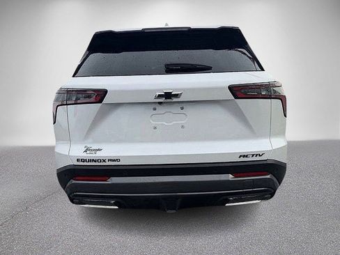 Used 2025 Chevrolet Equinox ACTIV image 5