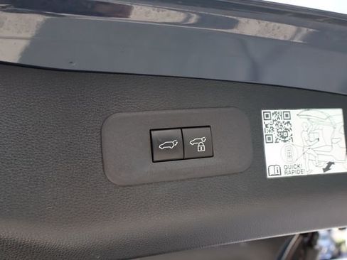 Used 2025 Toyota Crown Signia image 28