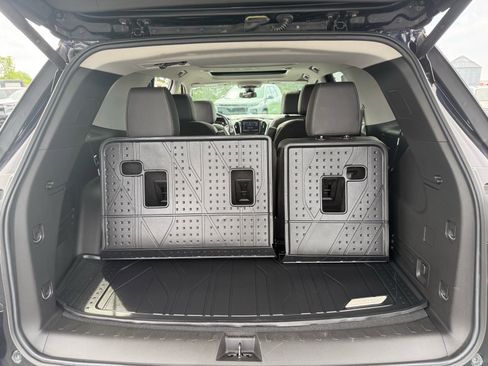 Used 2020 Chevrolet Traverse Premier w/ LPO, Floor Liner Package image 14
