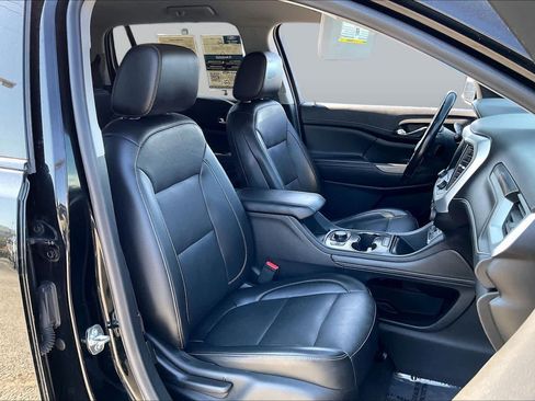 Used 2021 GMC Acadia SLT w/ Elevation Edition FWD image 9