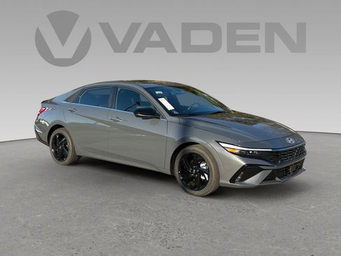 New 2026 Hyundai Elantra SEL Sport Premium image 1