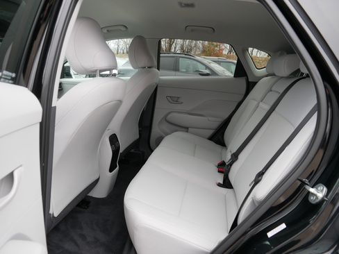 Used 2024 Hyundai Kona SEL FWD image 35