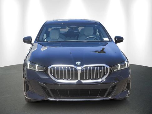 Used 2026 BMW i5 eDrive40 RWD image 2