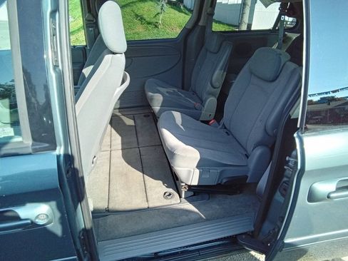 Used 2007 Dodge Grand Caravan SXT FWD image 10