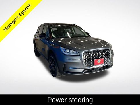 Used 2025 Lincoln Corsair Reserve w/ Towing Package AWD/4WD image 17
