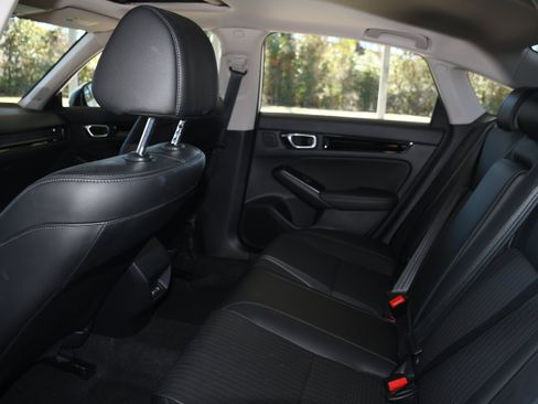 Used 2024 Honda Civic Touring image 16