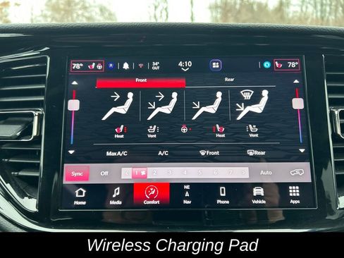 Used 2025 Dodge Durango GT image 37