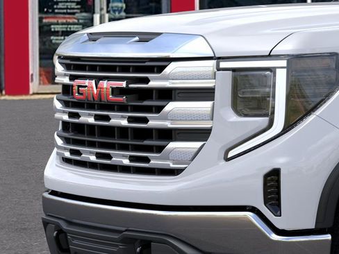 New 2026 GMC Sierra 1500 SLE image 13
