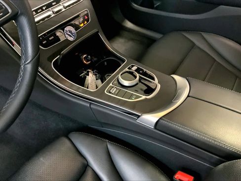 Used 2018 Mercedes-Benz C 300 4MATIC Sedan image 17