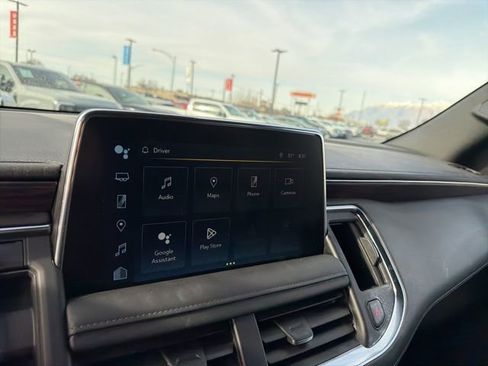 Used 2023 Chevrolet Tahoe Z71 w/ Luxury Package AWD/4WD image 22