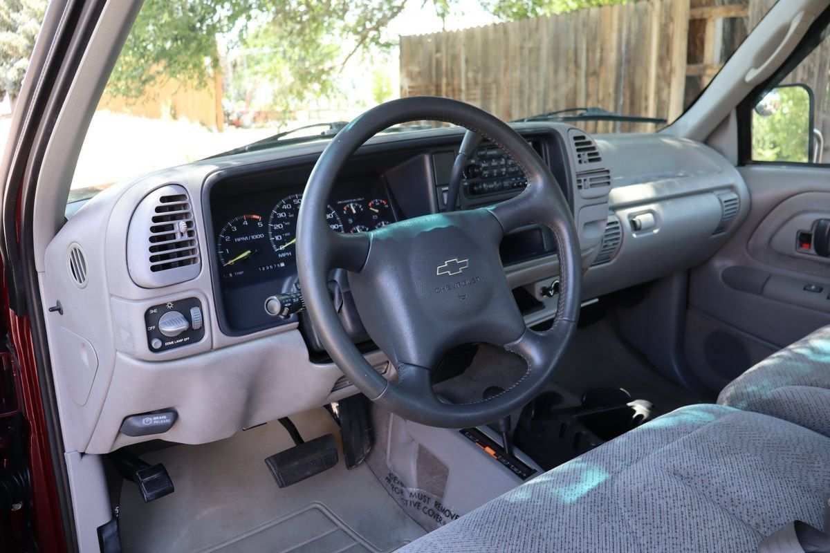Used 1995 Chevrolet Silverado 2500 4x4 Extended Cab image 15