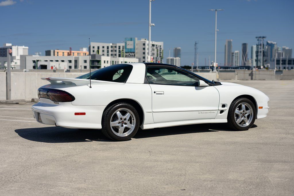 Used 2001 Pontiac Firebird Trans Am RWD image 4