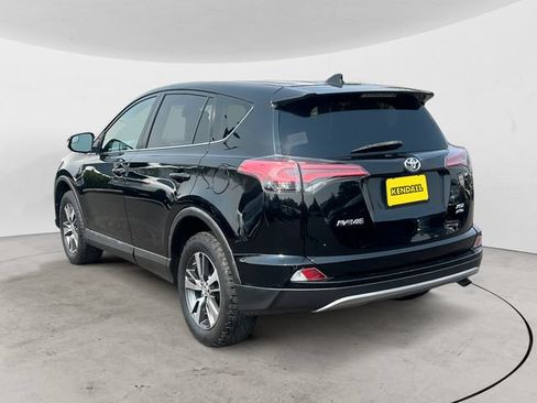 Used 2017 Toyota RAV4 XLE w/ Carpet Mat Package AWD/4WD image 7