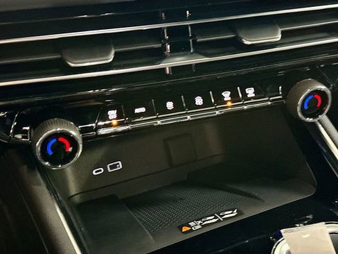 New 2026 Chevrolet Traverse LT w/ LPO, Floor Liner Package image 17