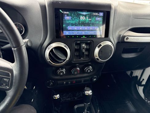 Used 2014 Jeep Wrangler Unlimited Sahara w/ Max Tow Package image 17