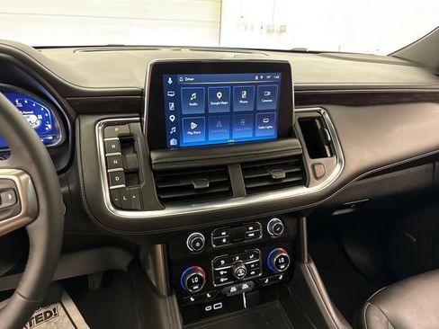Used 2023 Chevrolet Tahoe LT w/ LT Signature Plus Package AWD/4WD image 17
