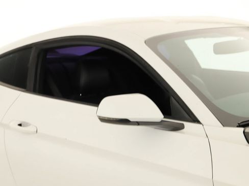 Used 2019 Ford Mustang GT Premium w/ GT Performance Package RWD image 31